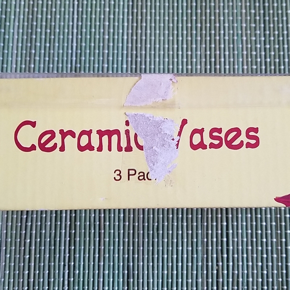 Adorable Farmhouse Ceramic Vases - Picture 3 of 3